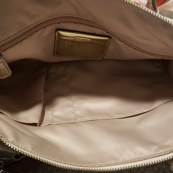 Coach purse - Picture 5 of 6